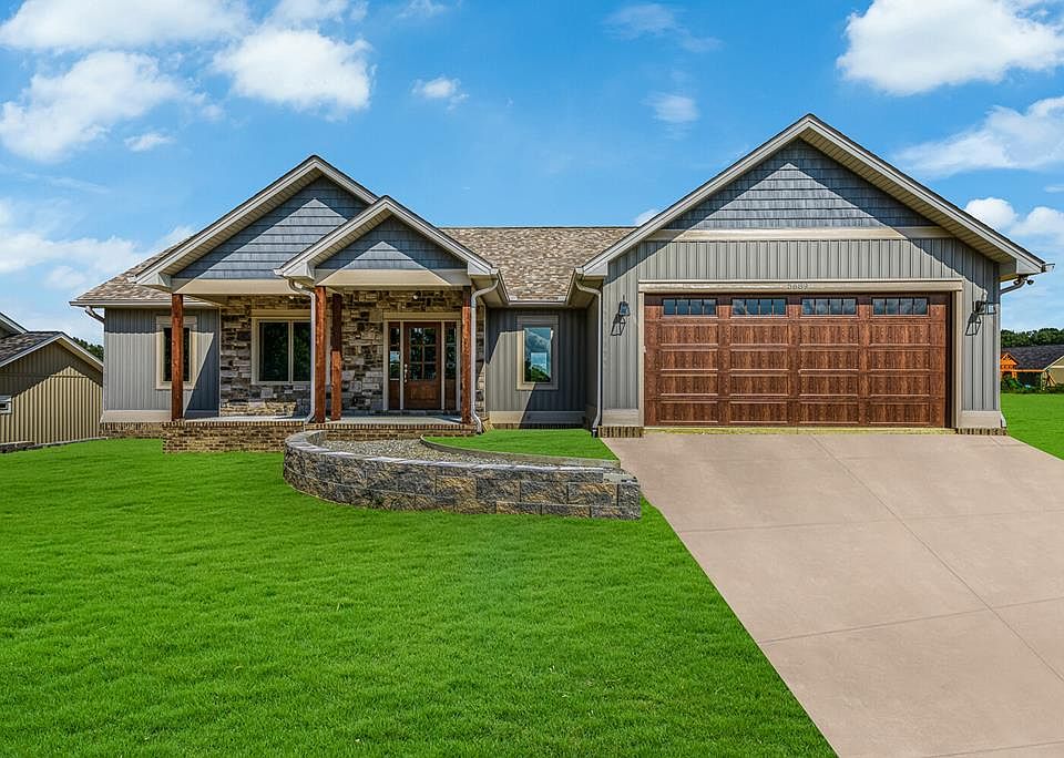 1st image of 5689 Presley Ln