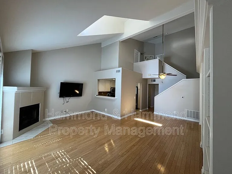 22243 Shadow Valley Cir — Photo 4