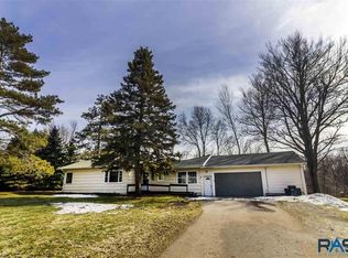 2809 E Old Orchard Trl, Sioux Falls, SD 57103