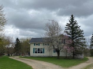 17975 Hillside Rd, Hudson, MI 49247