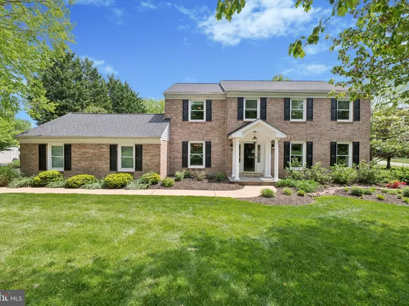 702 Libbys Cir, Newark, DE 19711