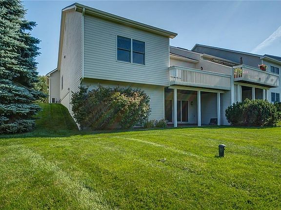 3rd image of 5193 Pointe East Dr