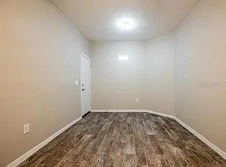 3167 Lake Breeze Cir — Photo 27