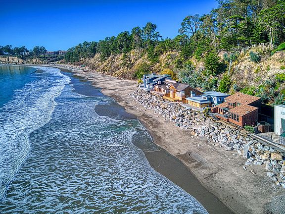 5th image of 10 Potbelly Beach Rd