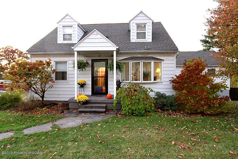1024 Lower Demunds Rd, Dallas, PA 18612 Zillow