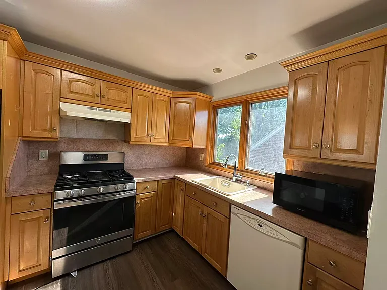 102 Coale Ave #2 — Photo 4