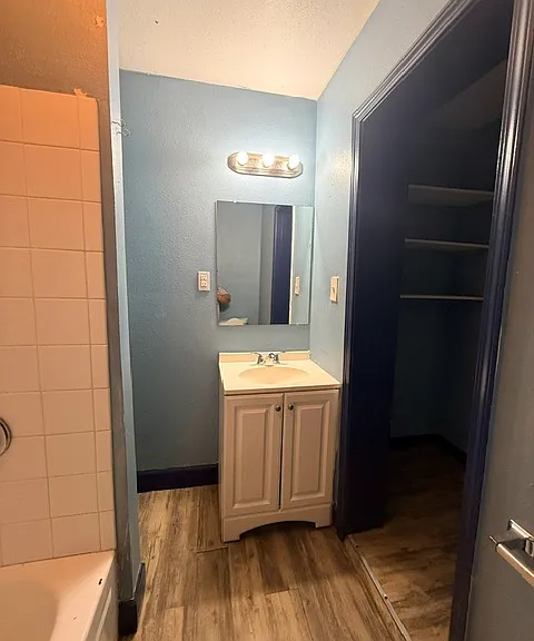 5006 Avenue M #2 — Photo 6
