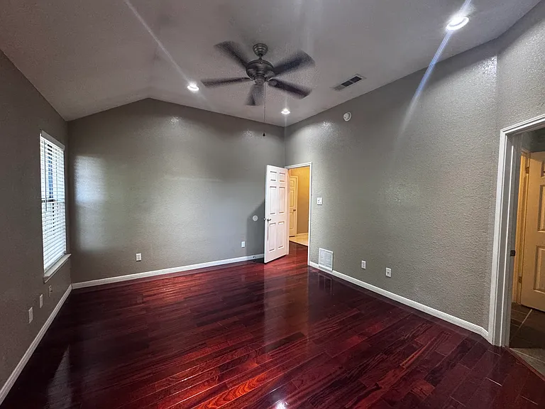1518 Chardonnay Dr — Photo 3