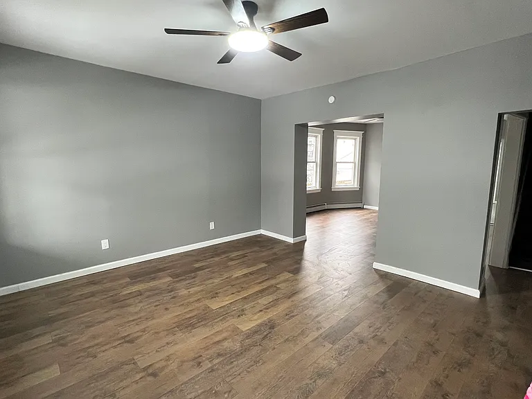 175-177 S Hancock St — Photo 2