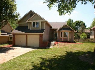 6429 SW 23rd St, Topeka, KS 66614