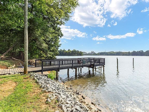 2nd image of 3600 Sadler Rd