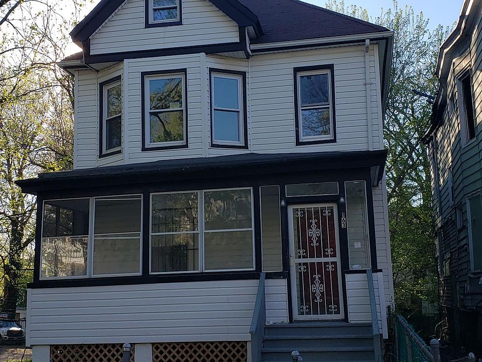 1st image of 163 N Maple Ave #2