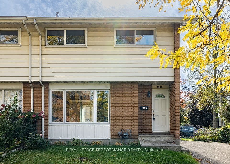 1st image of 2258 Russell Rd