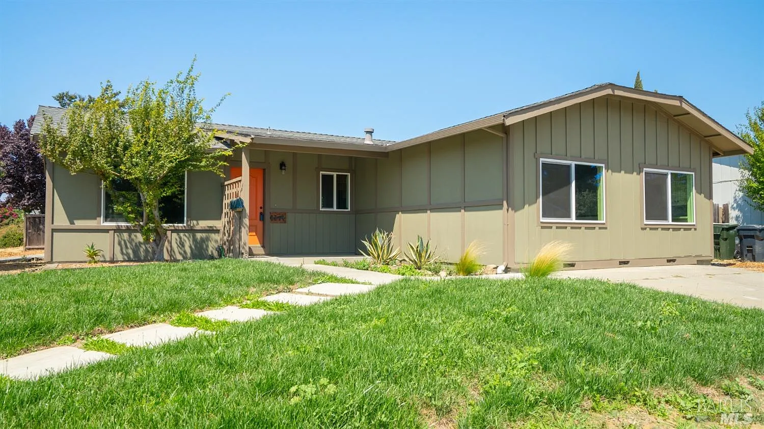 1314 Amador Way photo 1