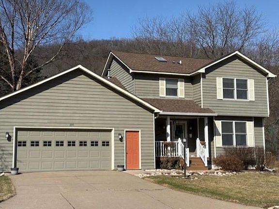 2nd image of 255 Valley Oaks Dr