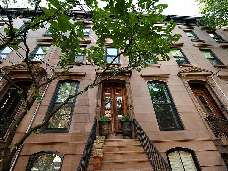 1009 Garden St — Photo 2