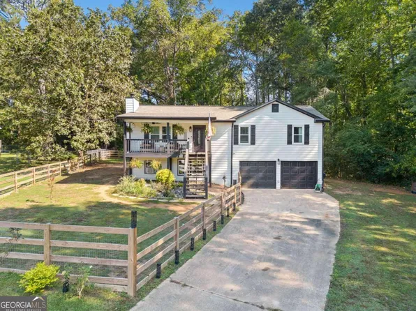 179 Village Dr, Hiram, GA 30141