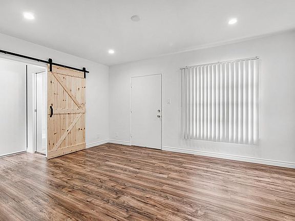 2nd image of 310 Meridian Ave #9