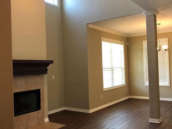4th image of 206 Walton Dr