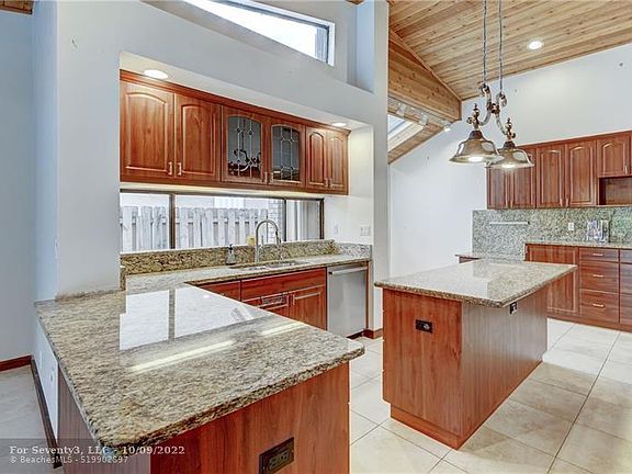 5th image of 8300 Black Olive Dr
