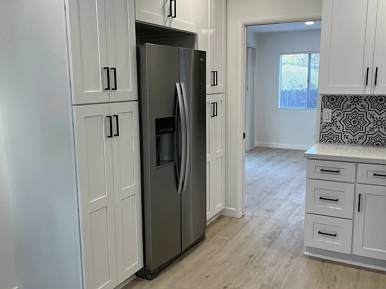 7600 Goddard Ave — Photo 4