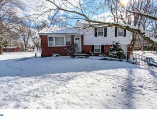 102 Neiffer Rd, Royersford, PA 19468