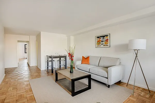 Sold by Compass | media 7