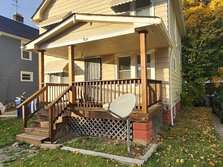 13611 Chapelside Ave — Photo 1