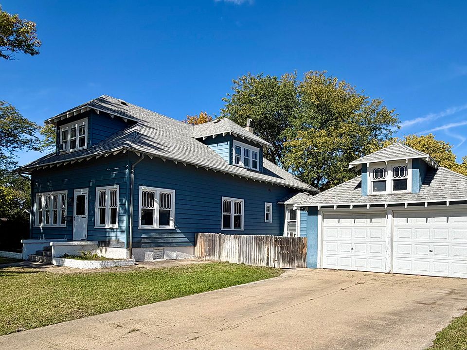 1st image of 1002 E Capitol Ave