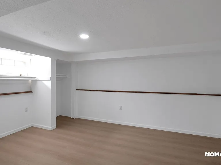 9023 48th Pl — Photo 15