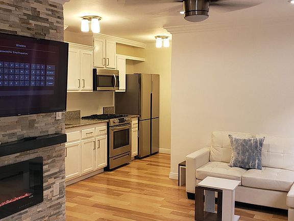 5th image of 1844 N Bronson Ave APT 111