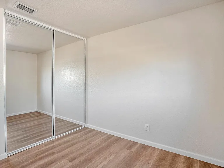 3928 Talmage Ct — Photo 19