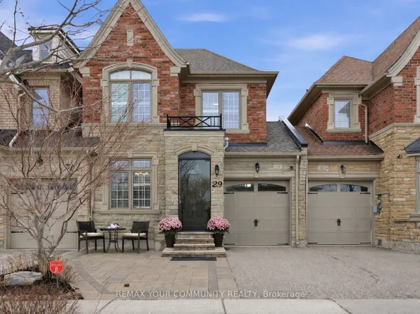 29 Spring Hill Dr, King, ON L7B 0B4