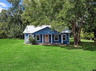 607 E Duval St, Troup, TX 75789