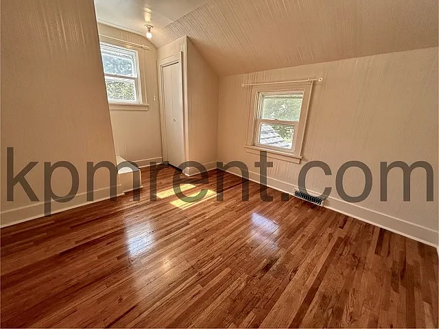 1206 10th St NW — Photo 7