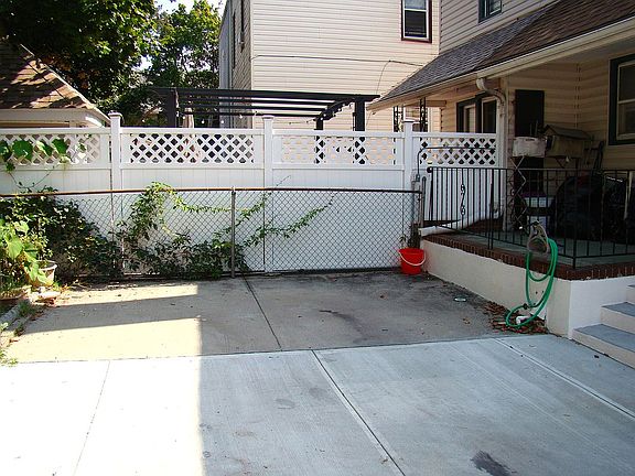4th image of 102-33 85th Dr