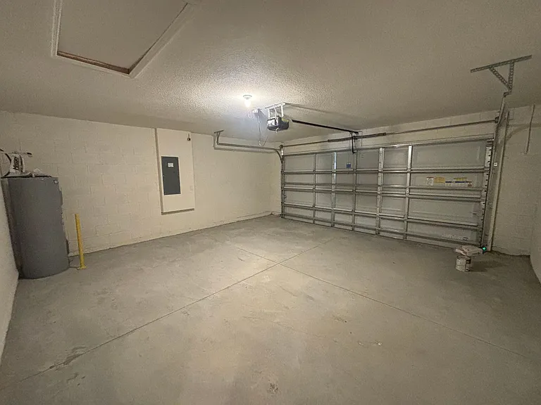 481 W Rexford Dr — Photo 26