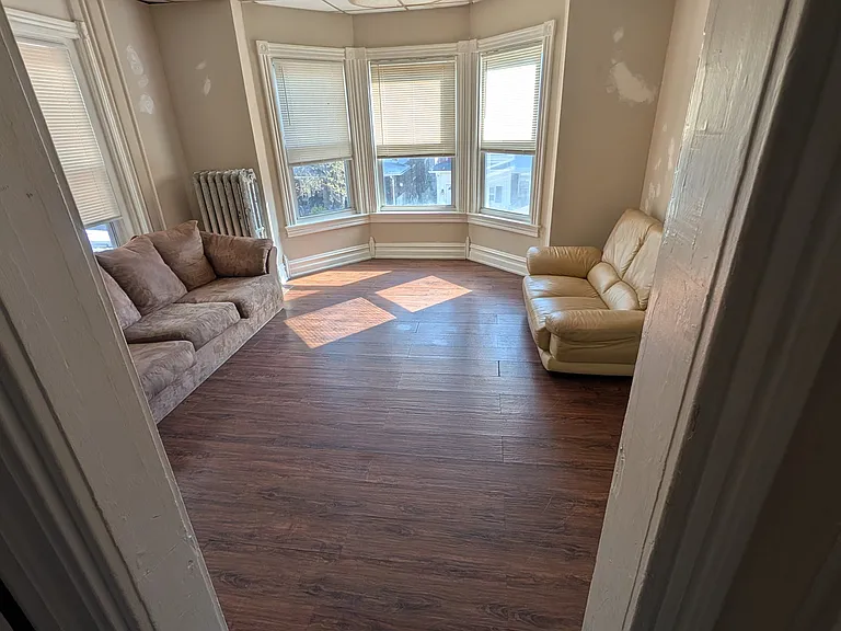 238 S Madison St #2 — Photo 3
