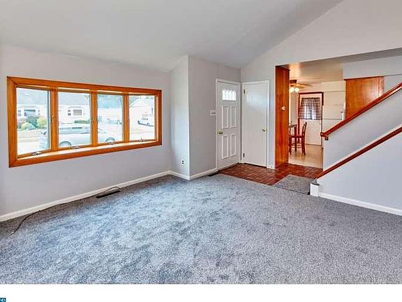 4th image of 114 Lynch Farm Dr
