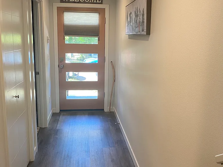 2521 S Washington St — Photo 2