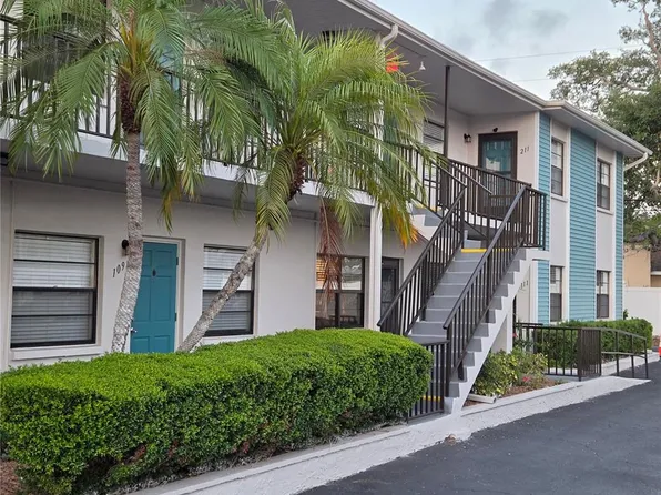 5925 Terrace Park Dr N Unit 111, Saint Petersburg, FL 33709