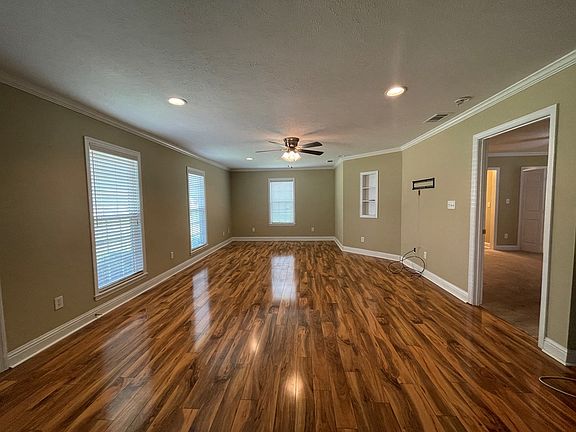 4th image of 141 Madeline Hill Ct