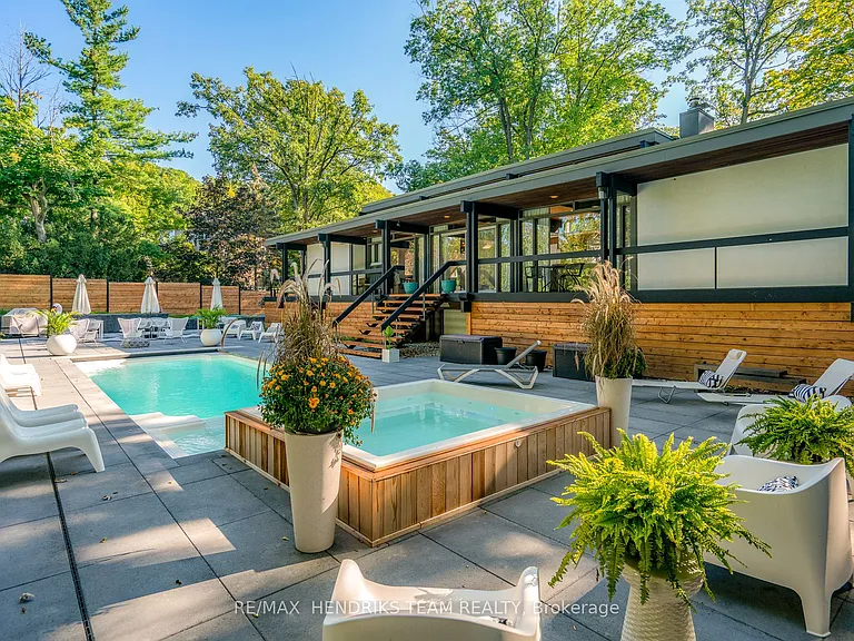 15 Wood Dale Dr — Photo 36
