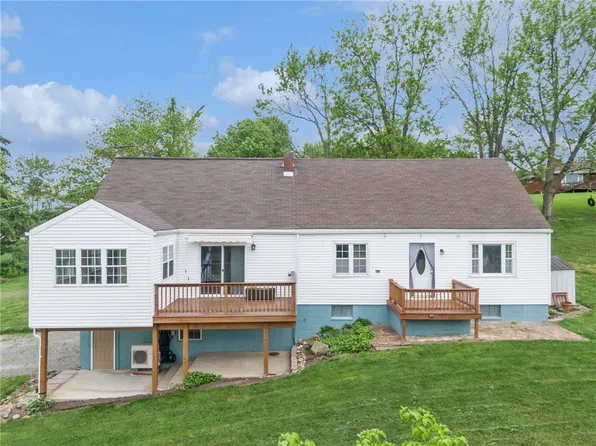 205 Clyde Ave, Pleasant Unity, PA 15676