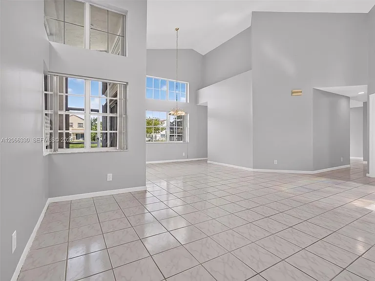 1520 Seabay Rd — Photo 40
