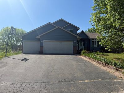 8606 Maryland Ave N, Brooklyn Park, MN, 55445