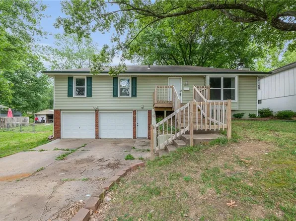 9321 E 84th St, Raytown, MO 64138