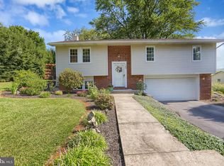 103 Ramblewood Rd, Pennsylvania Furnace, PA 16865