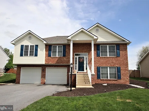 9921 Stephanie Ln, Hagerstown, MD 21740