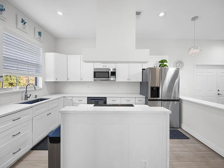 6934 Grapeview Blvd — Photo 33